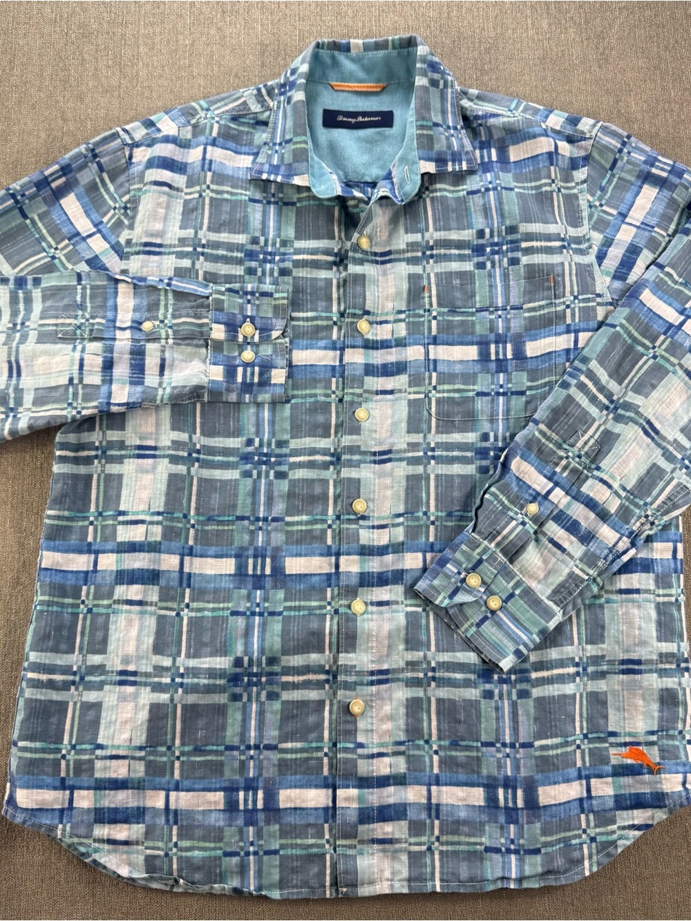 Tommy Bahama Men’s M Light Blue Plaid Long-Sleeve Shirt 80/20 Linen/Cotton Blend